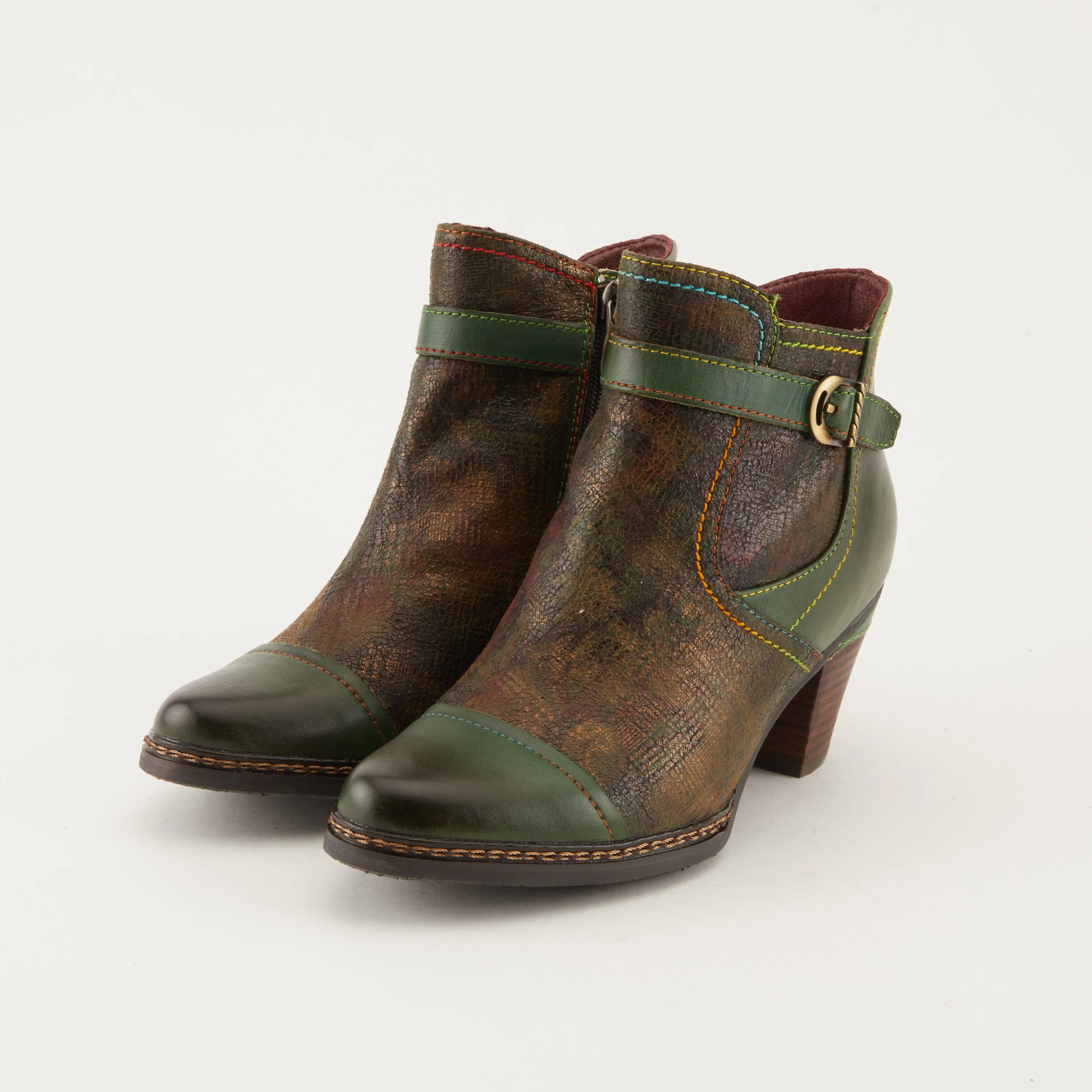 L'ARTISTE CAPTIVATE BOOTIES