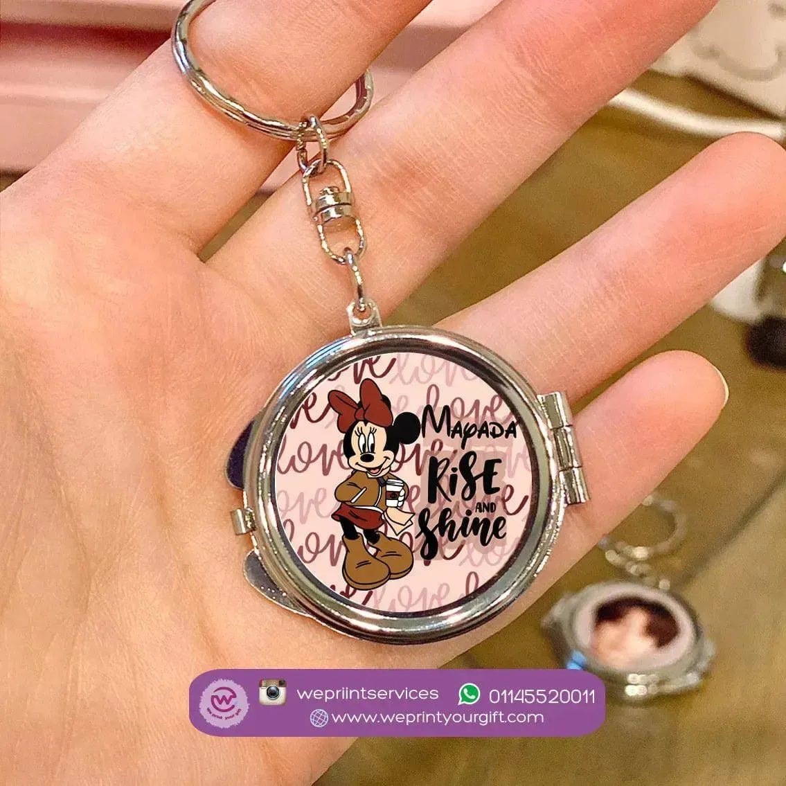 Metal Keychain -  With Inside Mirror - Minnie Mouse