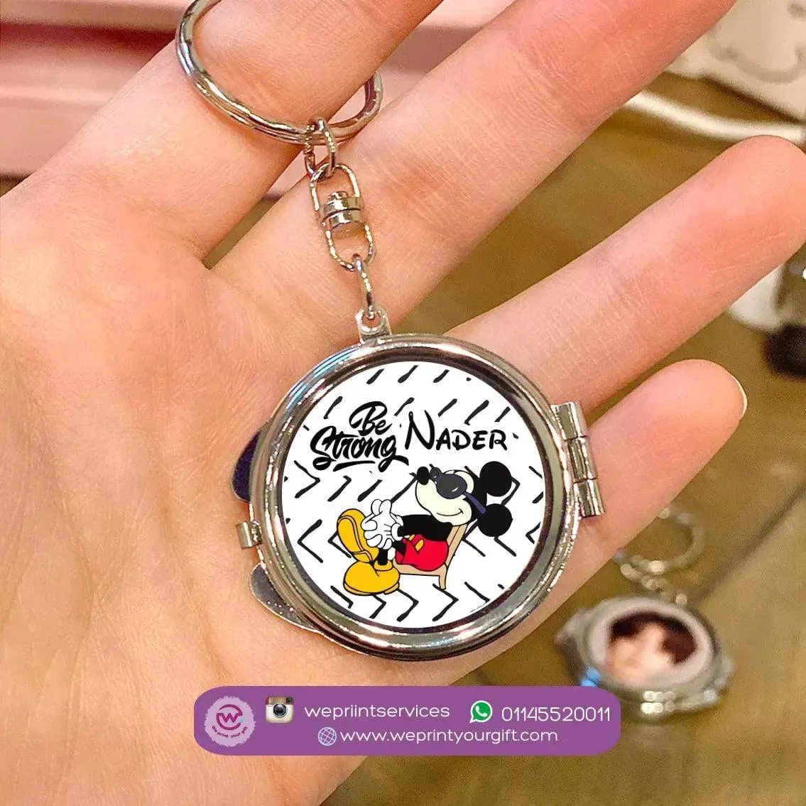 Metal Keychain -  With Inside Mirror - Minnie Mouse