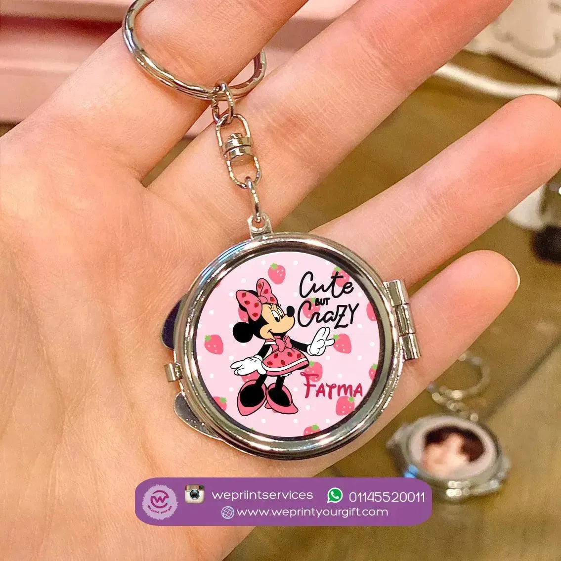 Metal Keychain -  With Inside Mirror - Minnie Mouse