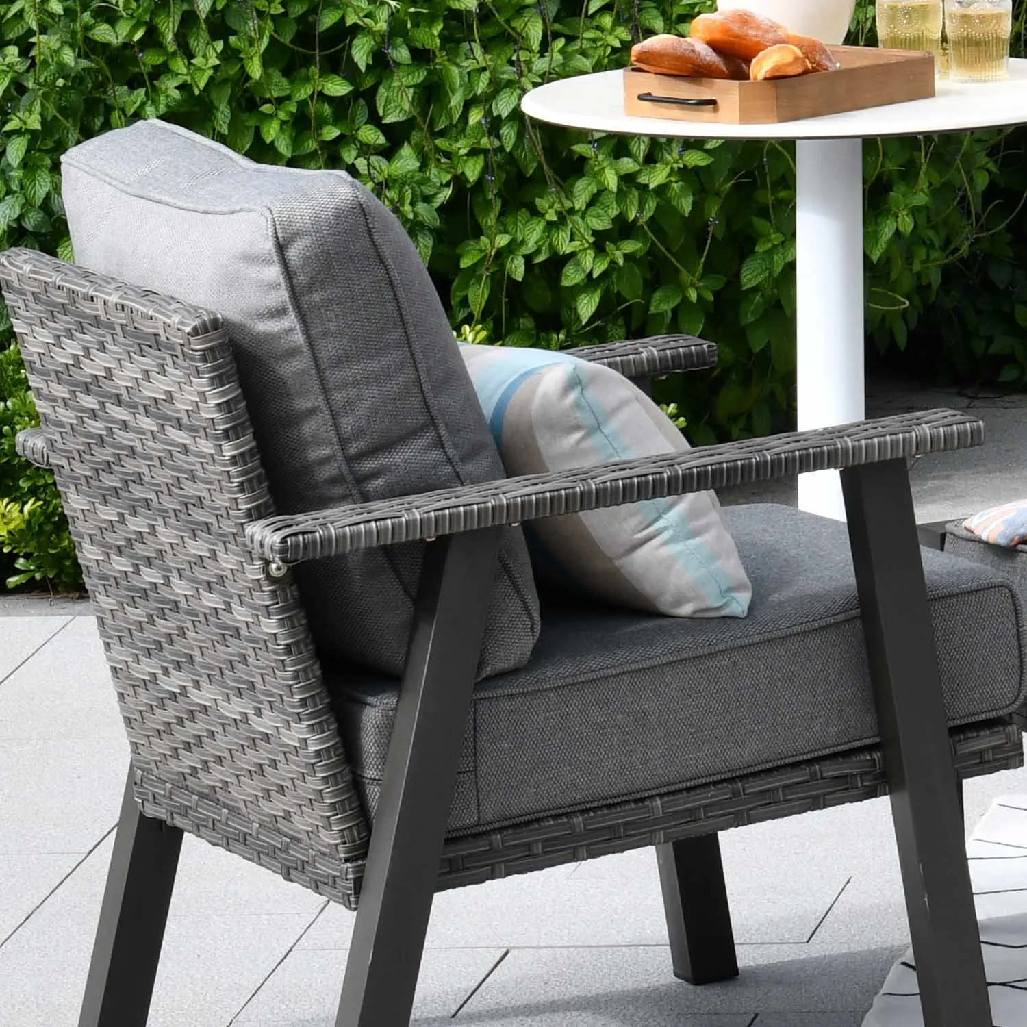 Ovios Patio Conversation Set 6 Piece with 30 '' fire pit table, 5'' Cushion, Olefin Fabric